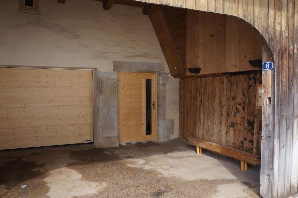 Montperreux Ancienne Ferme Comtoise 4 Etoiles, 11 Personnes Lac St-Point/Mont D'Or מראה חיצוני תמונה