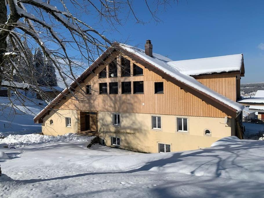 Montperreux Ancienne Ferme Comtoise 4 Etoiles, 11 Personnes Lac St-Point/Mont D'Or מראה חיצוני תמונה
